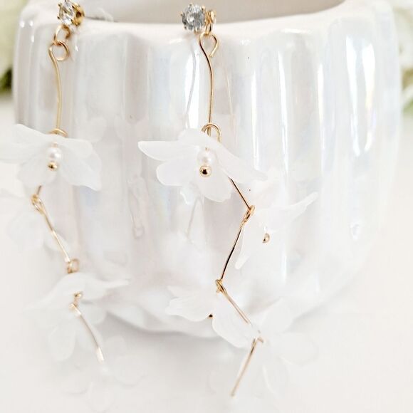 Gold statement Earrings Boho white Flower Clear  Floral dangle dainty 2/$30 - Picture 6 of 15